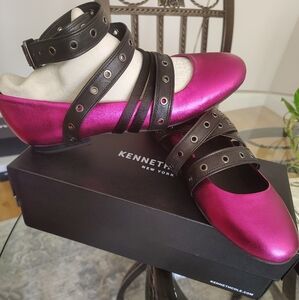 Kenneth Cole New York Pink and Black Flats